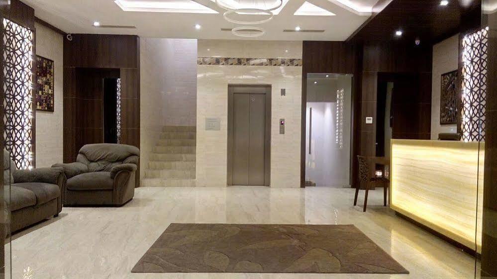 Avenue Hotel Chennai Exterior photo