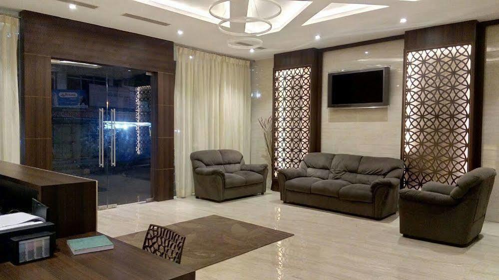 Avenue Hotel Chennai Exterior photo